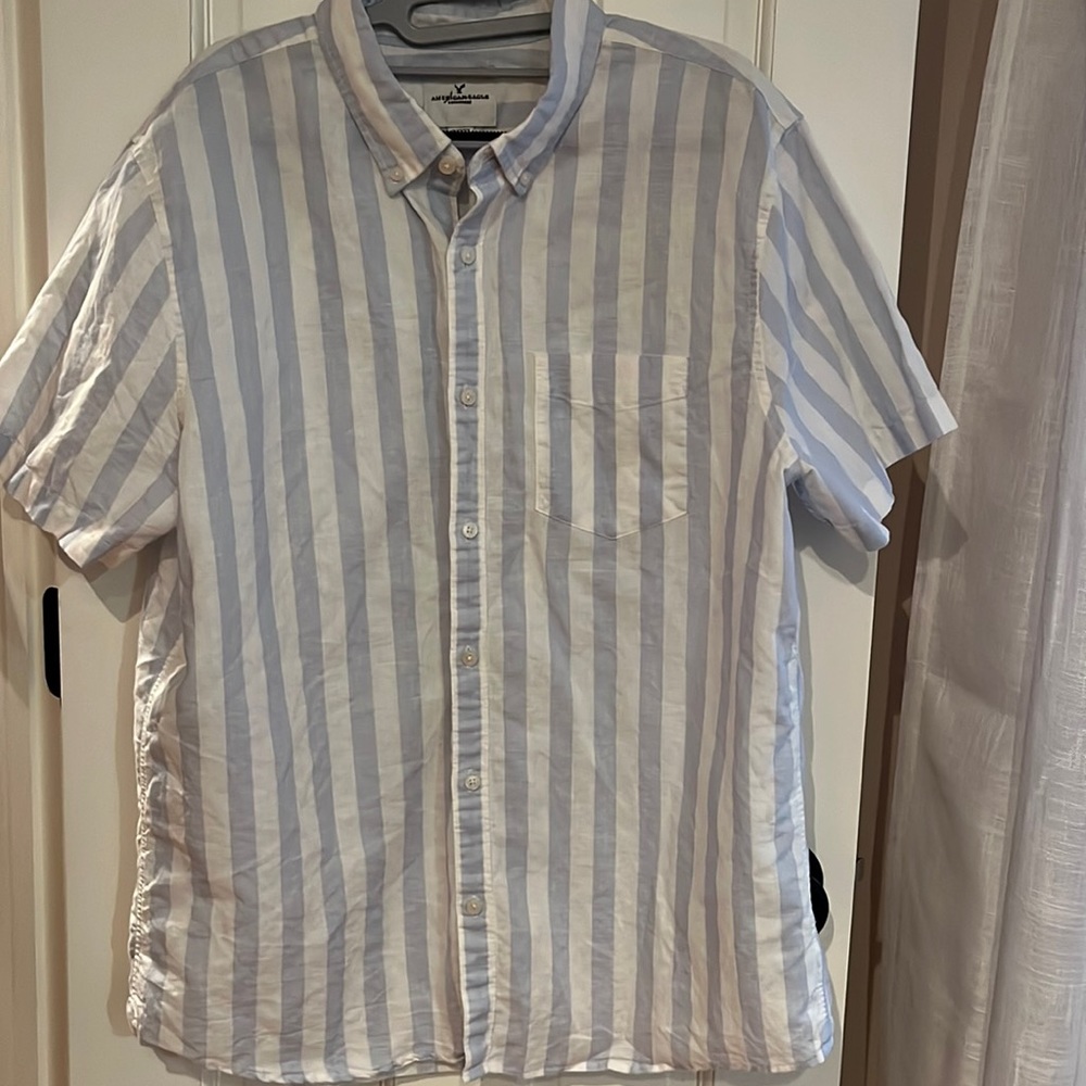 American Eagle Linen Button Down
